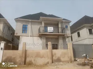 6bdrm Duplex in Isum Estate, Kubwa for sale