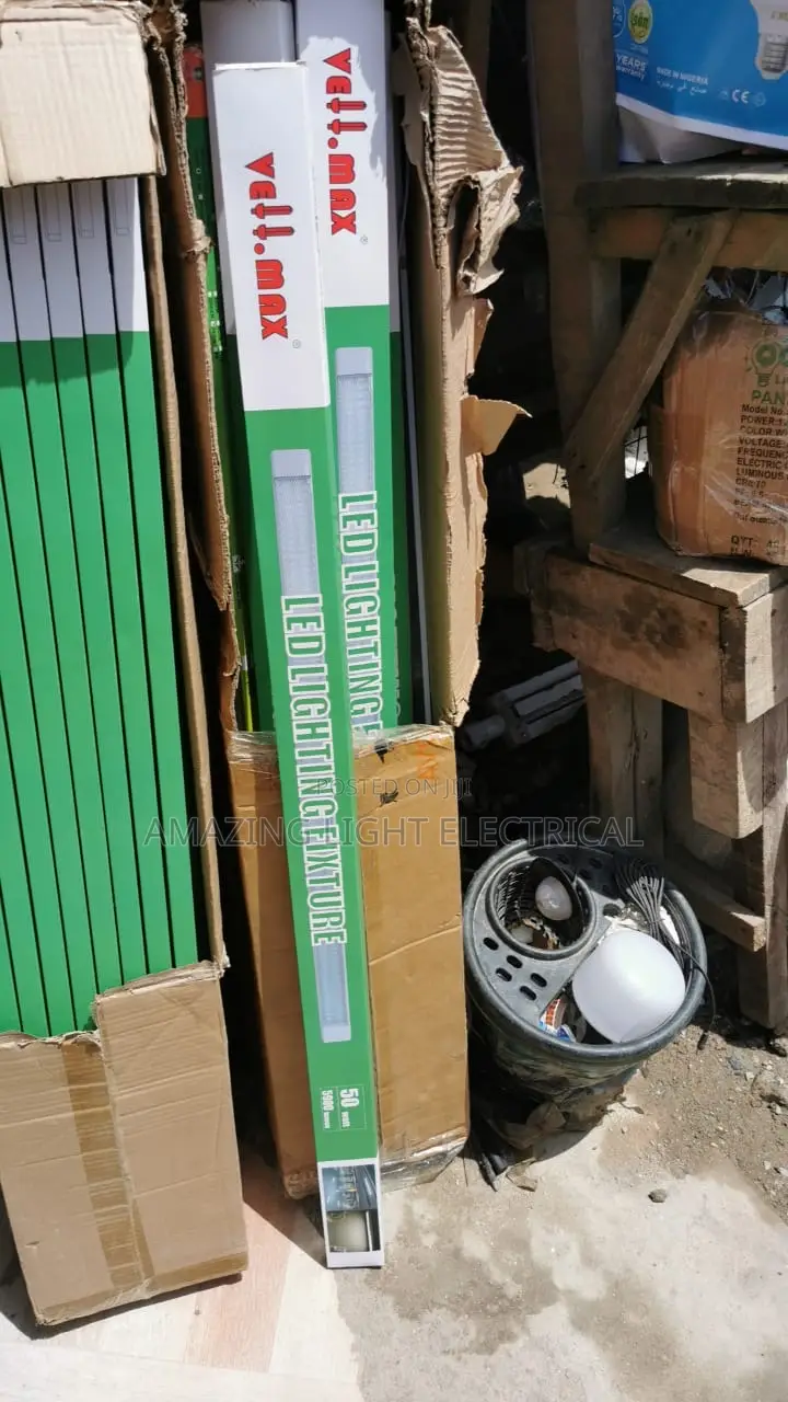 Led Fluorescent Lights