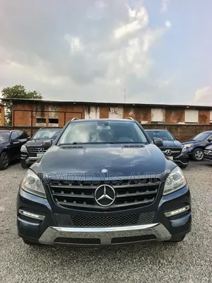 Mercedes-Benz M Class ML350 4MATIC 4dr SUV AWD (3.5L 6cyl 7A) 2015 Gray