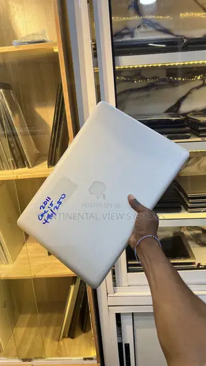 Laptop Apple MacBook Pro 2011 4GB Intel Core i5 HDD 250GB