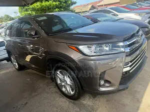 Toyota Highlander Limited Platinum V6 4x4 (3.5L 6cyl 6A) 2016 Gray