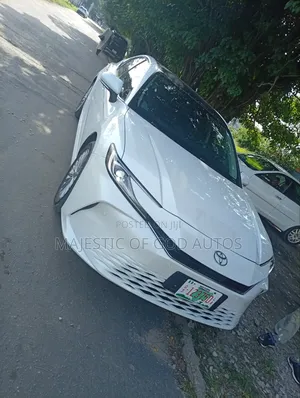Toyota Camry 2025 White