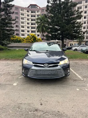 Toyota Camry XLE 4dr Sedan (2.5L 4cyl 6A) 2016 Blue