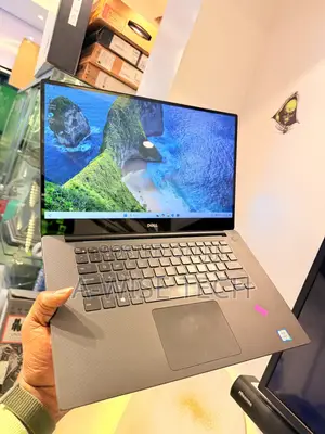 Laptop Dell XPS 15 9560 16GB Intel Core i5 SSD 256GB