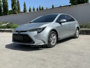 Toyota Corolla L 2022 Silver