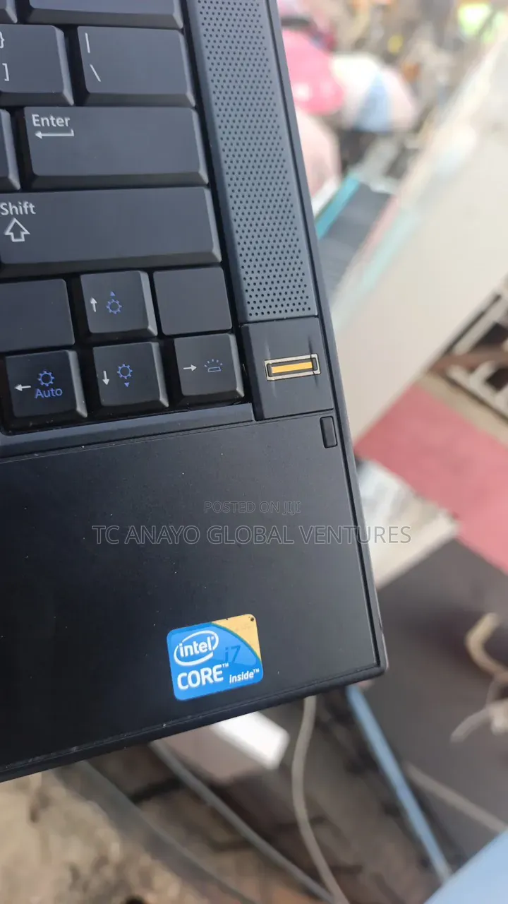Laptop Dell Latitude E6410 4GB Intel Core i7 HDD 640GB