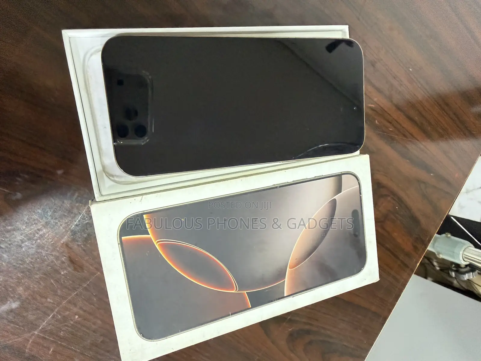 Apple iPhone 16 Pro Max 1 TB Gold