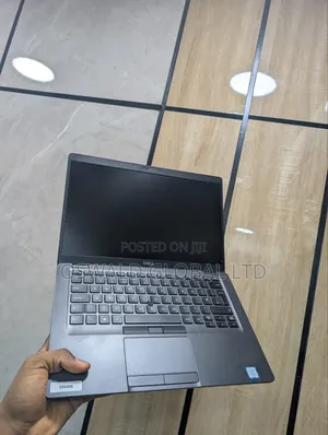 Laptop Dell Latitude 5400 8GB Intel Core i5 SSD 256GB