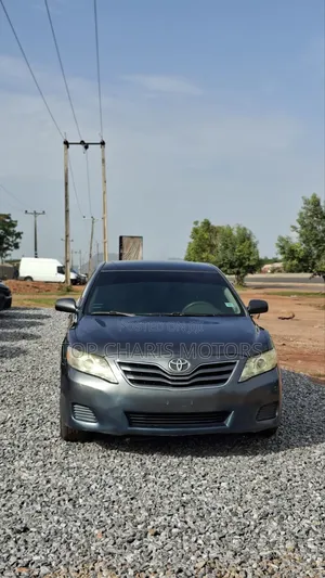 Toyota Camry LE 4dr Sedan (2.5L 4cyl 6AM) 2010 Gray