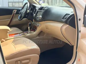 Toyota Highlander Limited 2011 White
