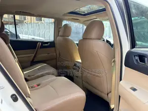 Toyota Highlander Limited 2011 White