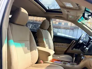 Toyota Highlander Limited 2011 White