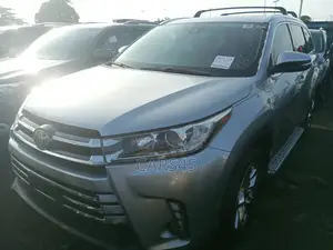 Toyota Highlander 2017 Silver