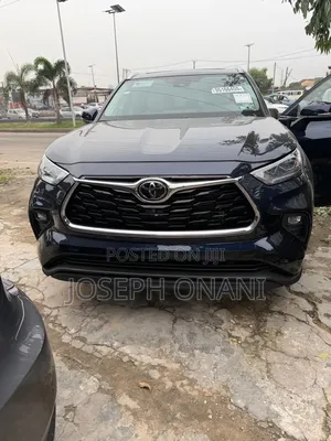 Toyota Highlander Limited 2022 Black