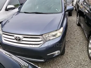 Toyota Highlander 2011 Blue