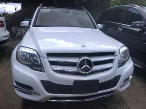 Mercedes-Benz GLK-Class Base GLK 350 4dr 4x2 (3.5L 6cyl 7A) 2015 White