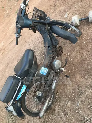 Yamaha 2005 Black