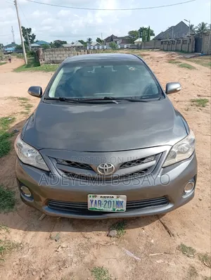 Toyota Corolla 2009 Gray