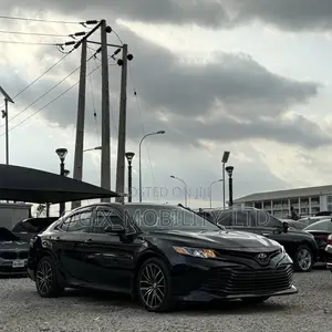 Toyota Camry 2018 Black