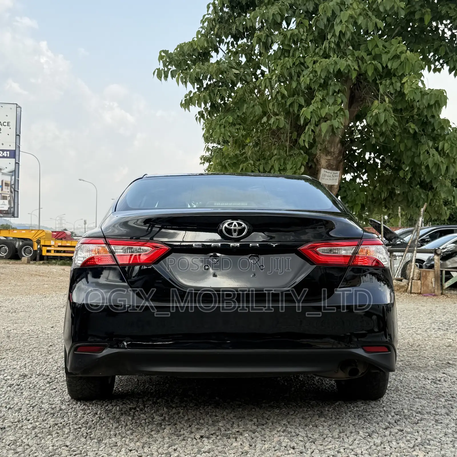 Toyota Camry 2018 Black