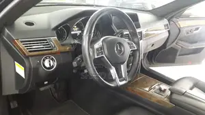 Mercedes-Benz E350 Base 4Matic Sedan AWD (3.5L 6cyl 7A) 2013 Black
