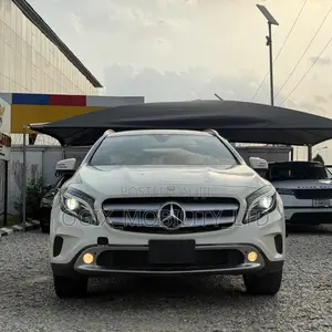 Mercedes-Benz GLA 250 2016 White