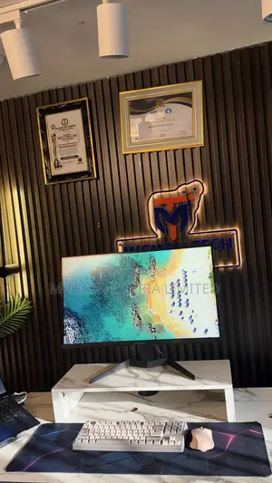 27” Oversteel Frameless Monitor