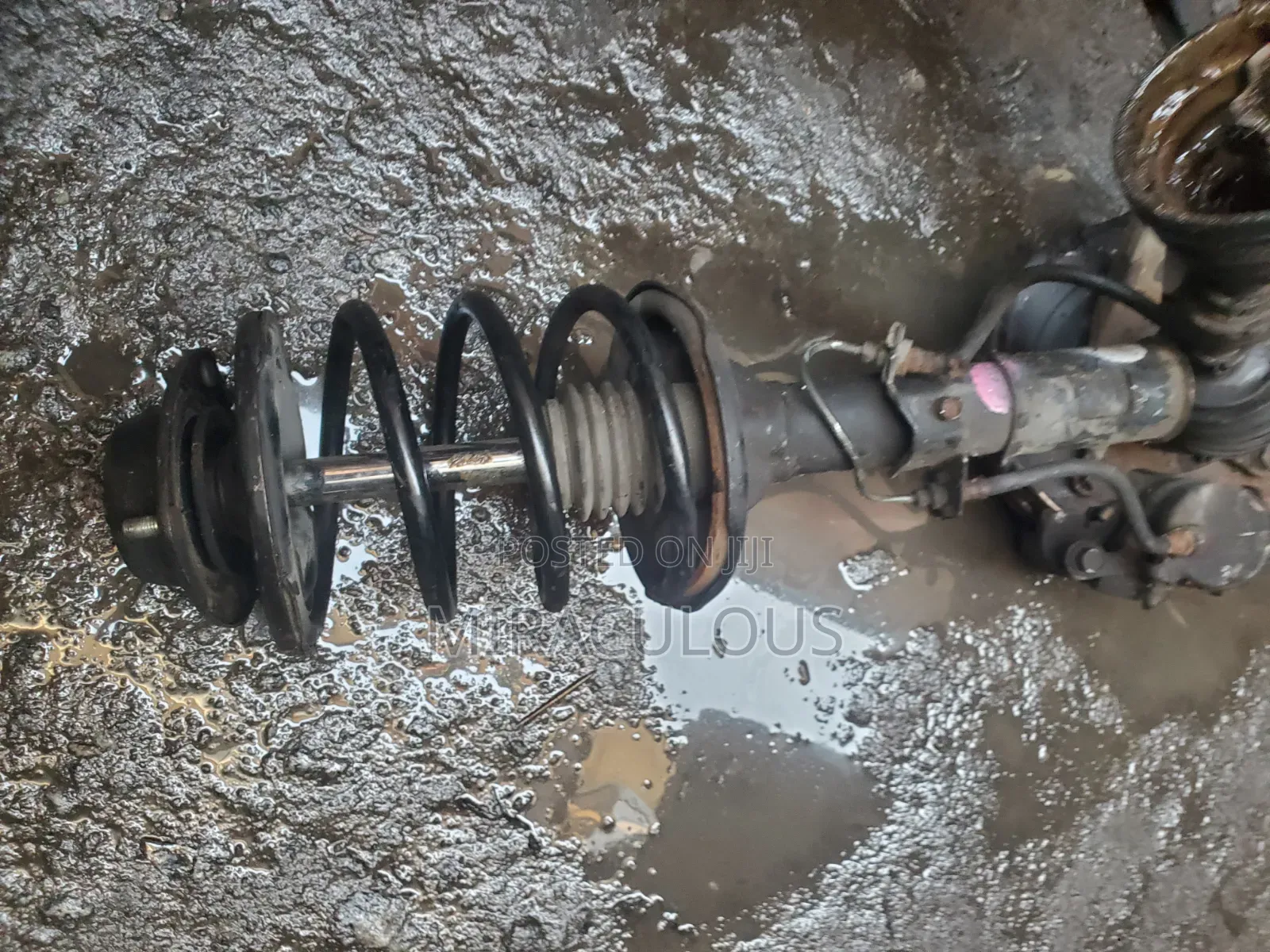 Complete Shock for Mitsubishi Space Wagon 2003 Model