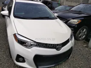 Toyota Corolla 2014 White