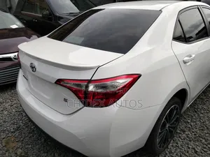 Toyota Corolla 2014 White