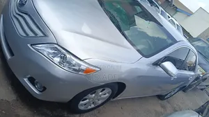 Toyota Camry 2010 Silver