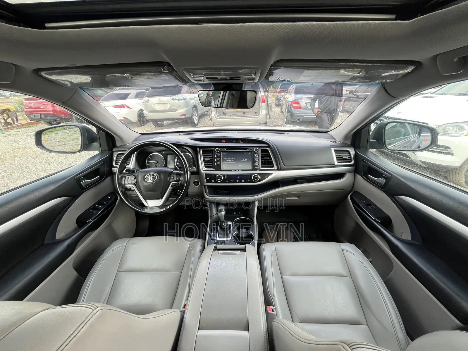 Toyota Highlander XLE 2019 Gray