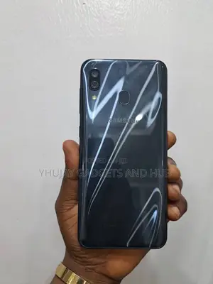 Samsung Galaxy A30 32 GB Black