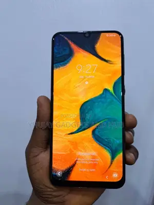 Samsung Galaxy A30 32 GB Black
