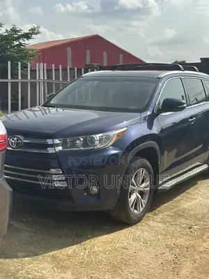 Toyota Highlander XLE 4dr SUV (3.5L 6cyl 6A) 2015 Blue