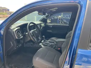 Toyota Tacoma 2017 Blue
