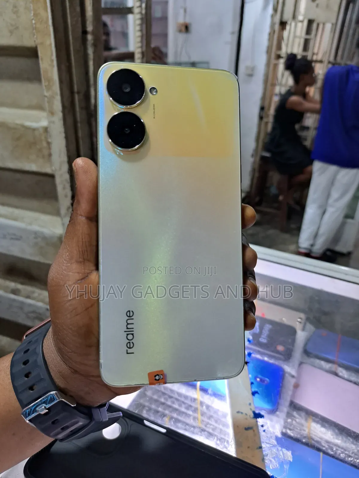 Realme V30 128 GB Yellow