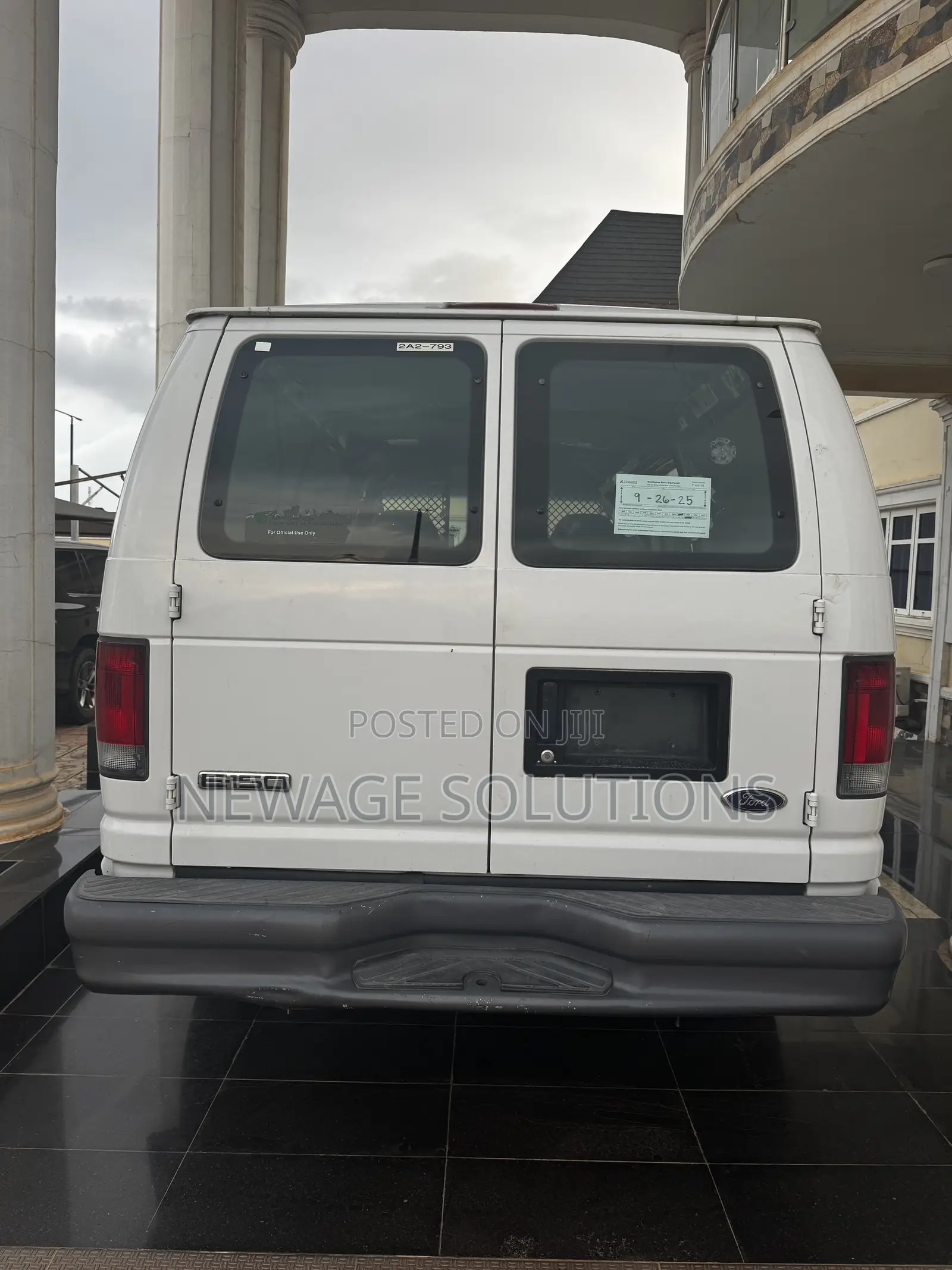 Ford Econoline 2007 White