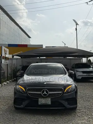 Mercedes-Benz E300 2016 Black