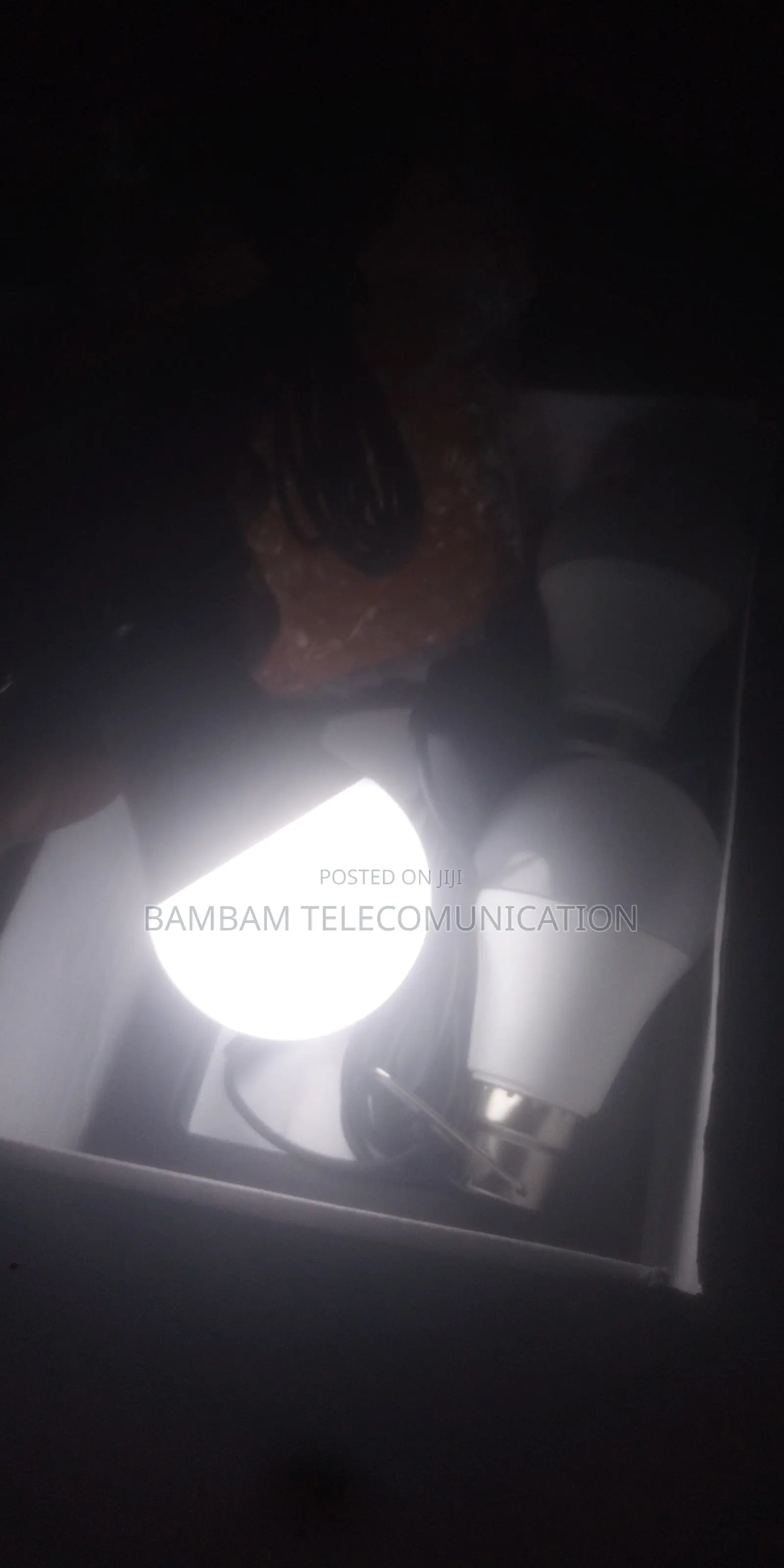 Sola Light With Three Bulbs