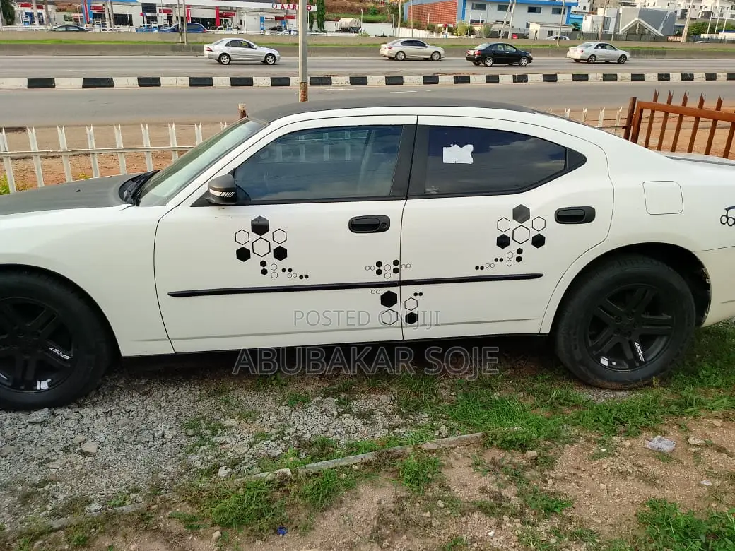 Dodge Charger SXT 2007 White
