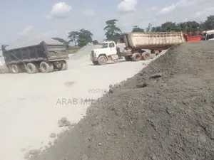 Moving Materials for Feeling Construction