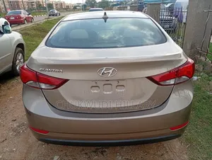 Hyundai Elantra 2014 Gold