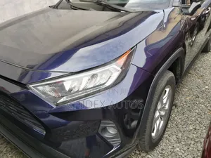 Toyota RAV4 2019 Blue