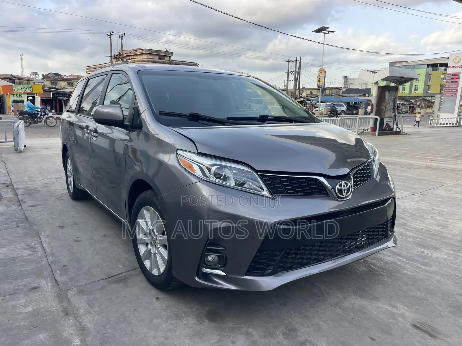 Toyota Sienna 2015 Gray