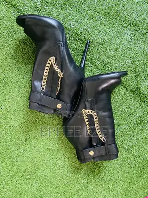 Ladies Shoes