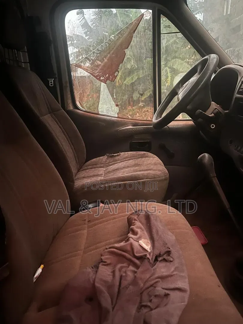 Ford Transit 2002 White