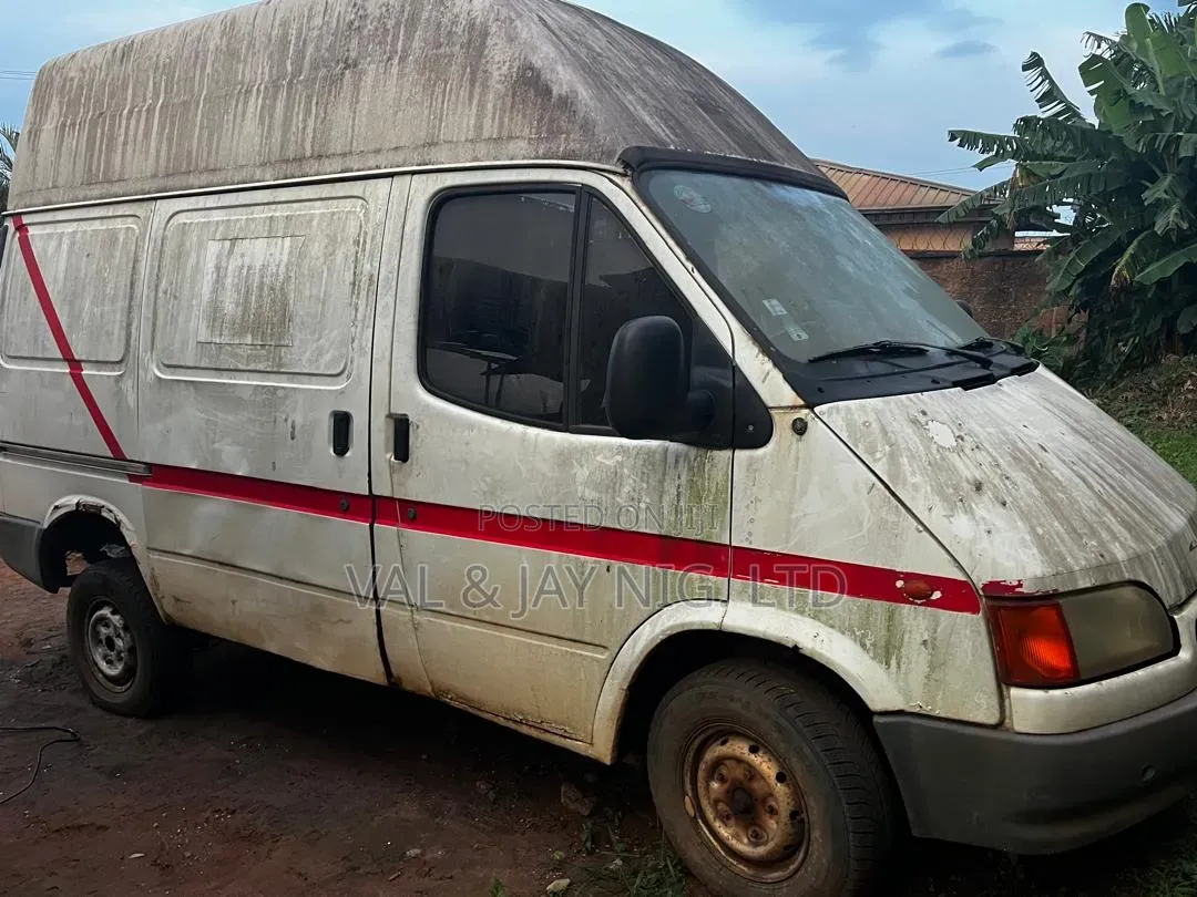 Ford Transit 2002 White