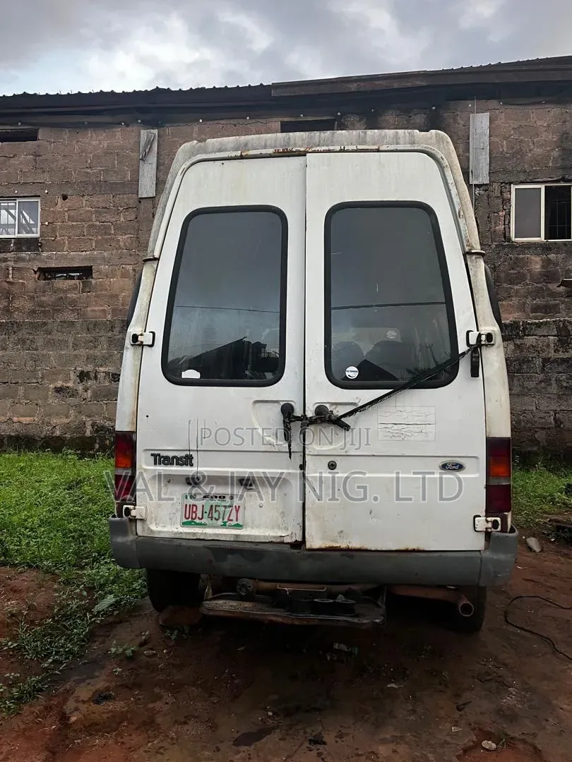 Ford Transit 2002 White