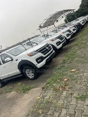 New Foton Sup 2025 White